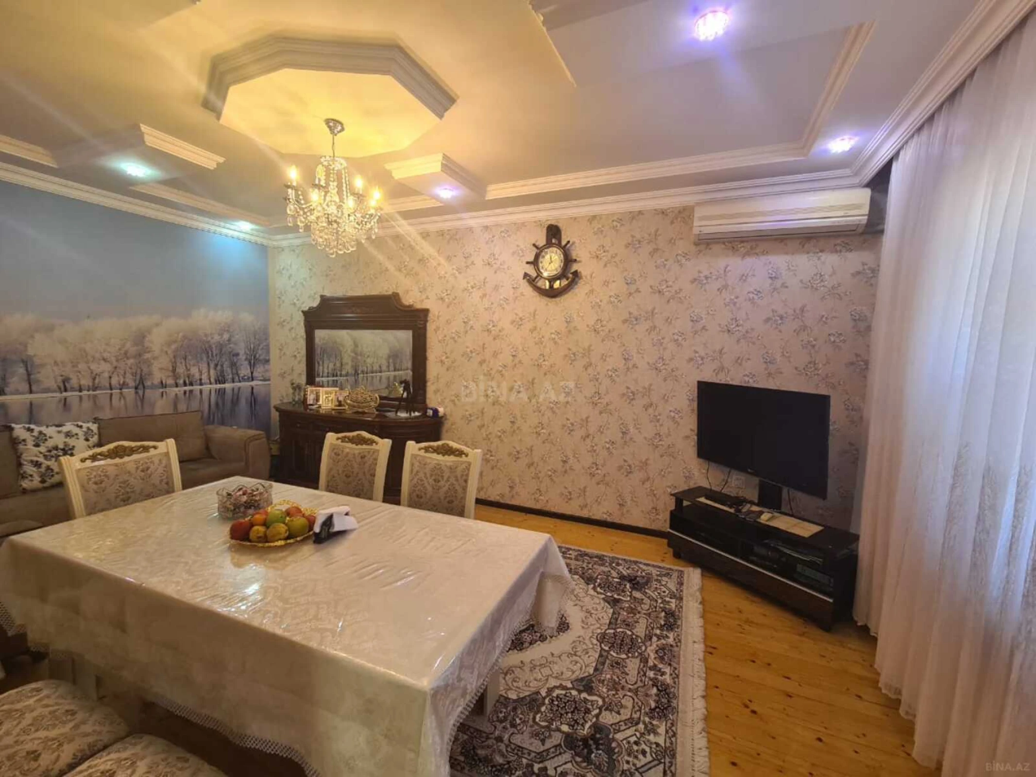 Satılır 6 otaqlı həyət evi 240 m²