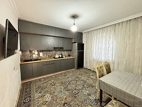 Satılır 10 otaqlı həyət evi 320 m²
