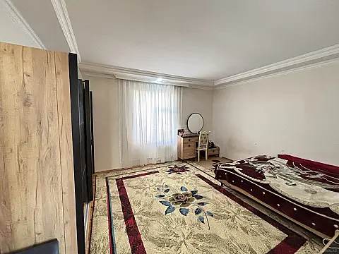 Satılır 10 otaqlı həyət evi 320 m²