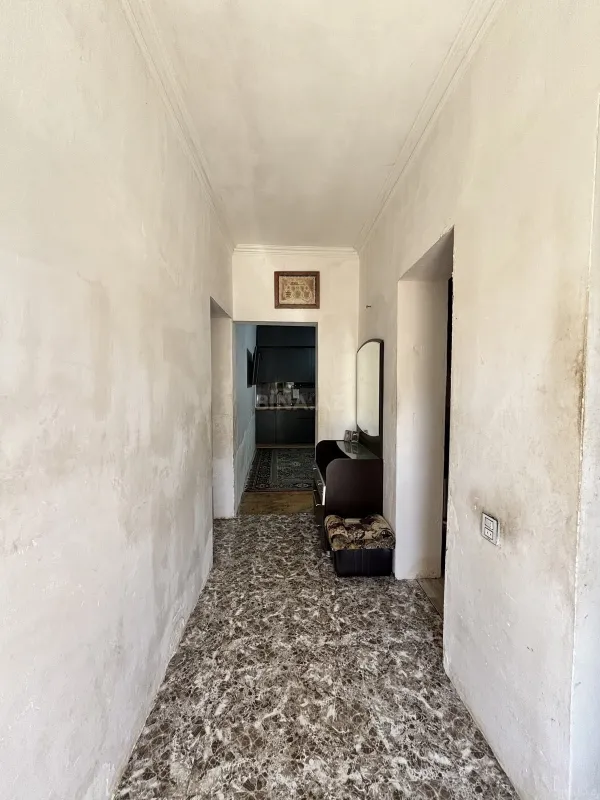 Satılır 10 otaqlı həyət evi 320 m²