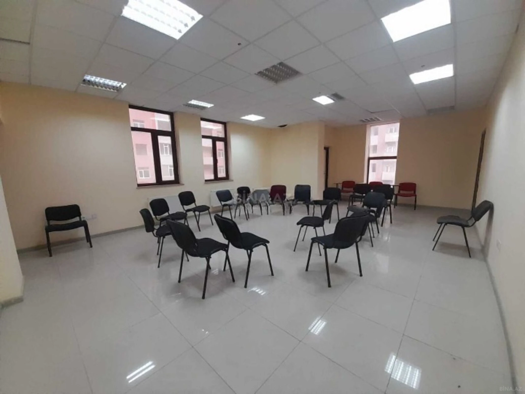 Kirayə verilir obyekt 550 m²