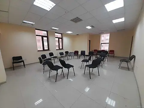 Kirayə verilir obyekt 550 m²