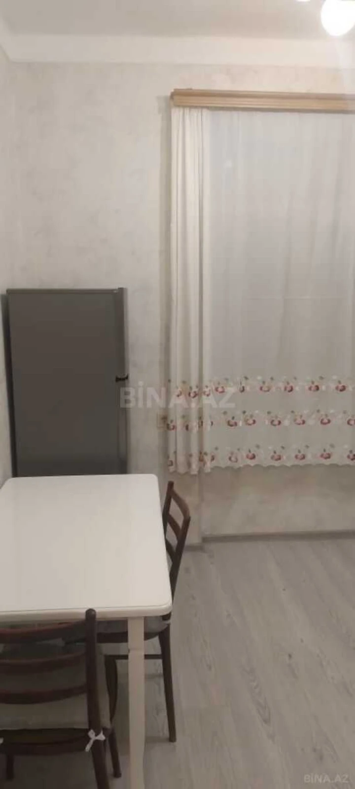 Kirayə verilir 2 otaqlı mənzil 65 m²