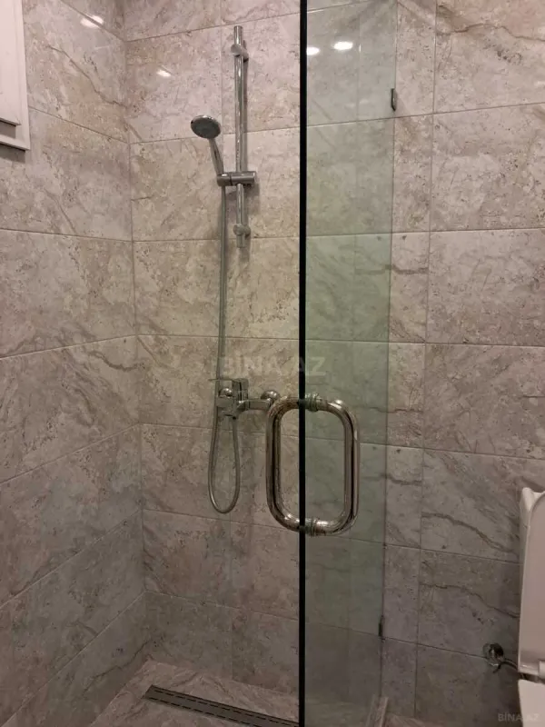 Satılır 2 otaqlı mənzil 70 m²