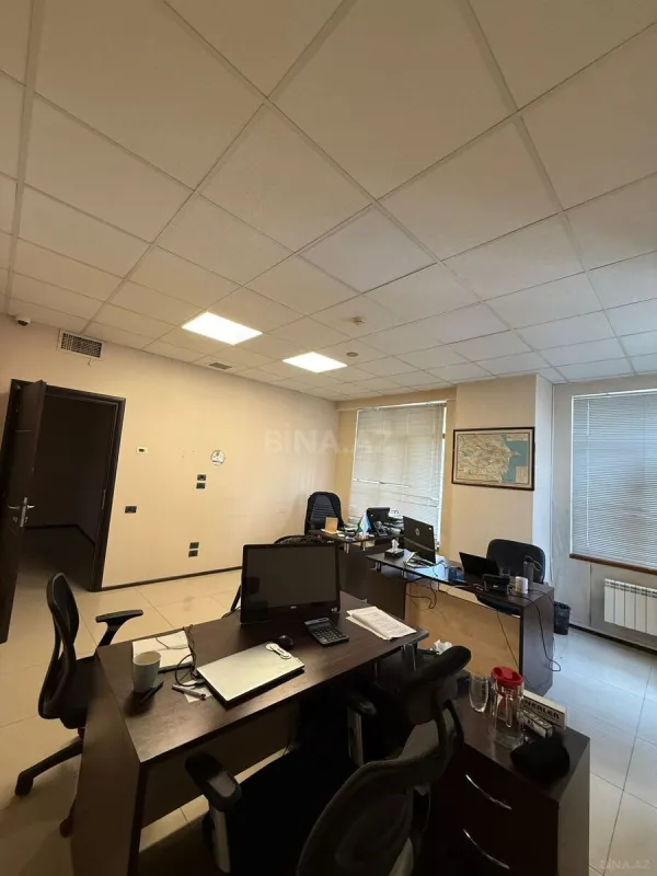 Kirayə verilir 7 otaqlı ofis 340 m²