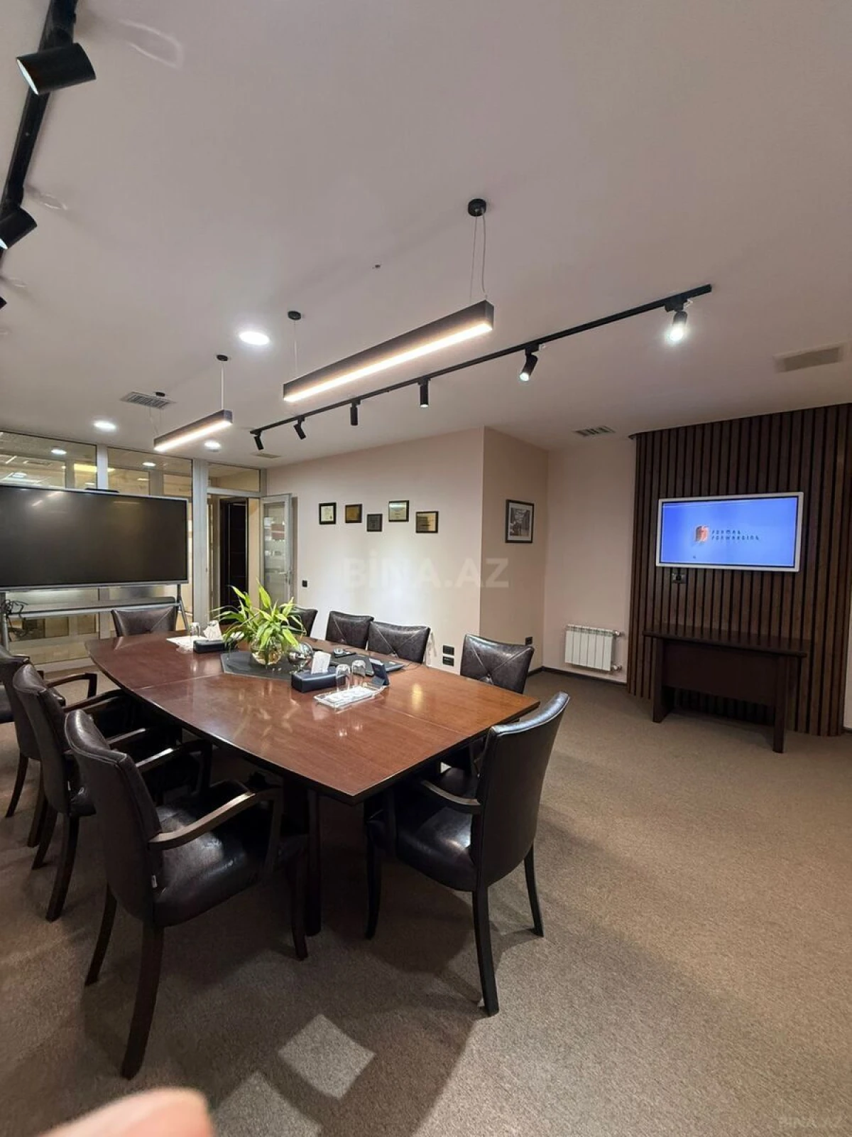 Kirayə verilir 7 otaqlı ofis 340 m²