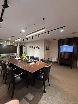 Kirayə verilir 7 otaqlı ofis 340 m²