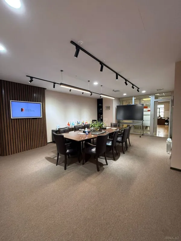 Kirayə verilir 7 otaqlı ofis 340 m²