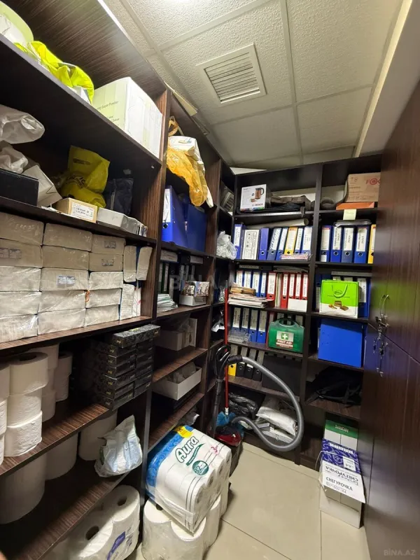 Kirayə verilir 7 otaqlı ofis 340 m²