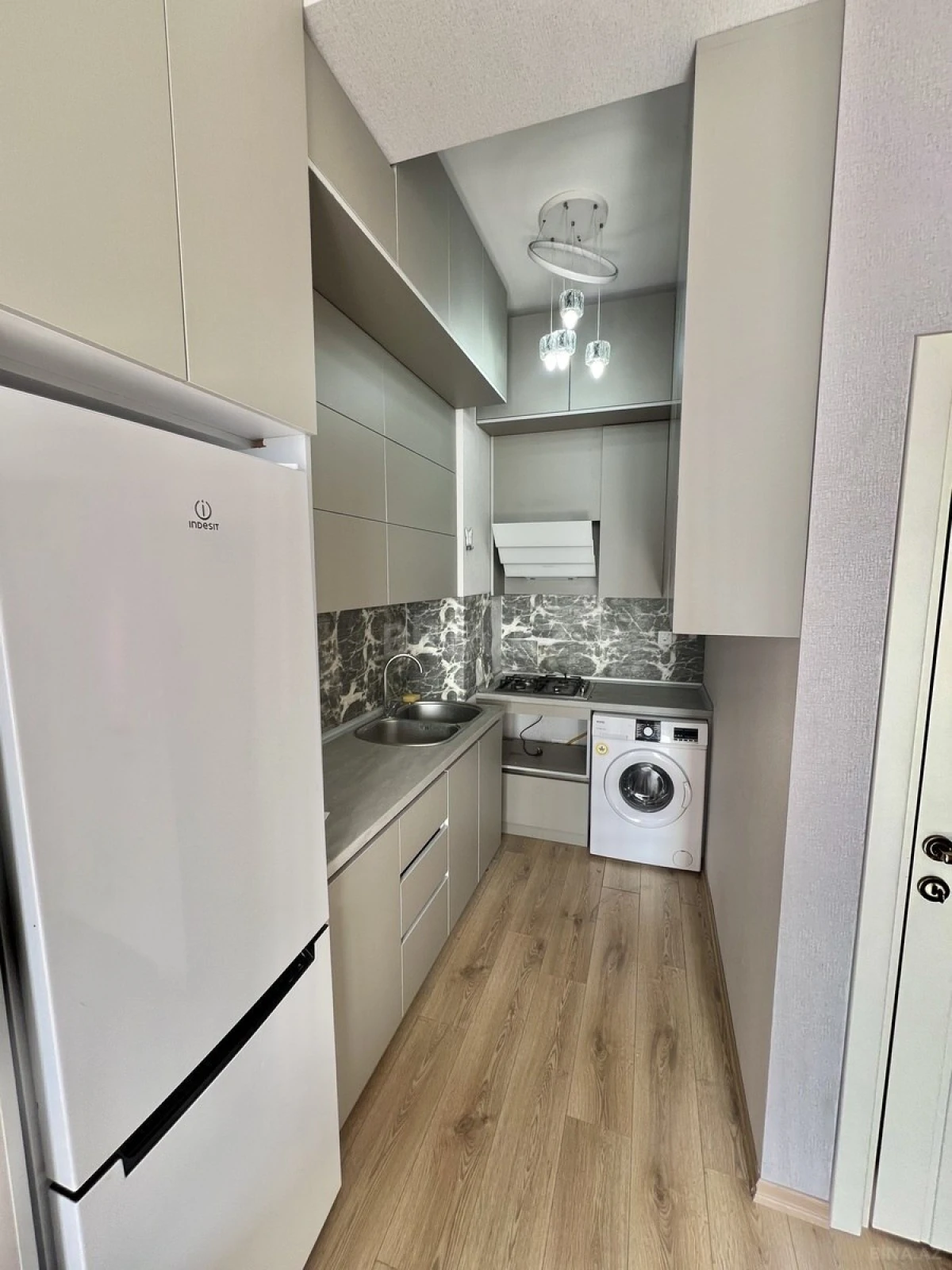 Satılır 2 otaqlı mənzil 48 m²