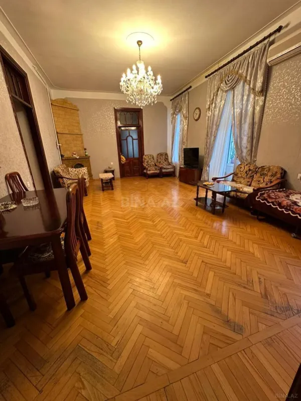 Kirayə verilir 3 otaqlı mənzil 85 m²