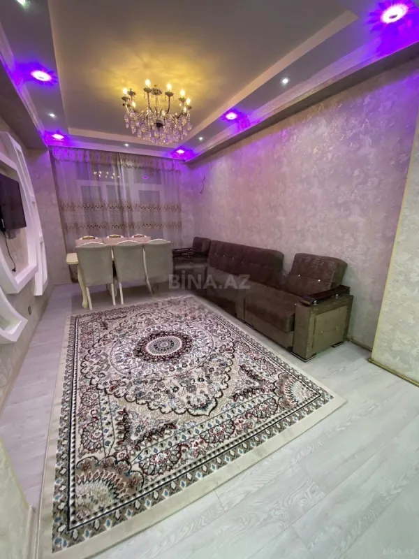 Kirayə verilir 2 otaqlı mənzil 68 m²