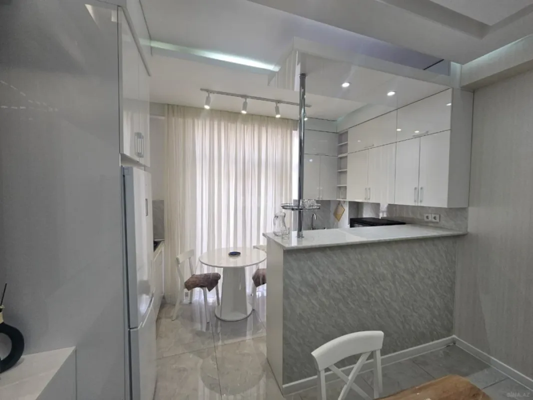 Satılır 2 otaqlı mənzil 60 m²