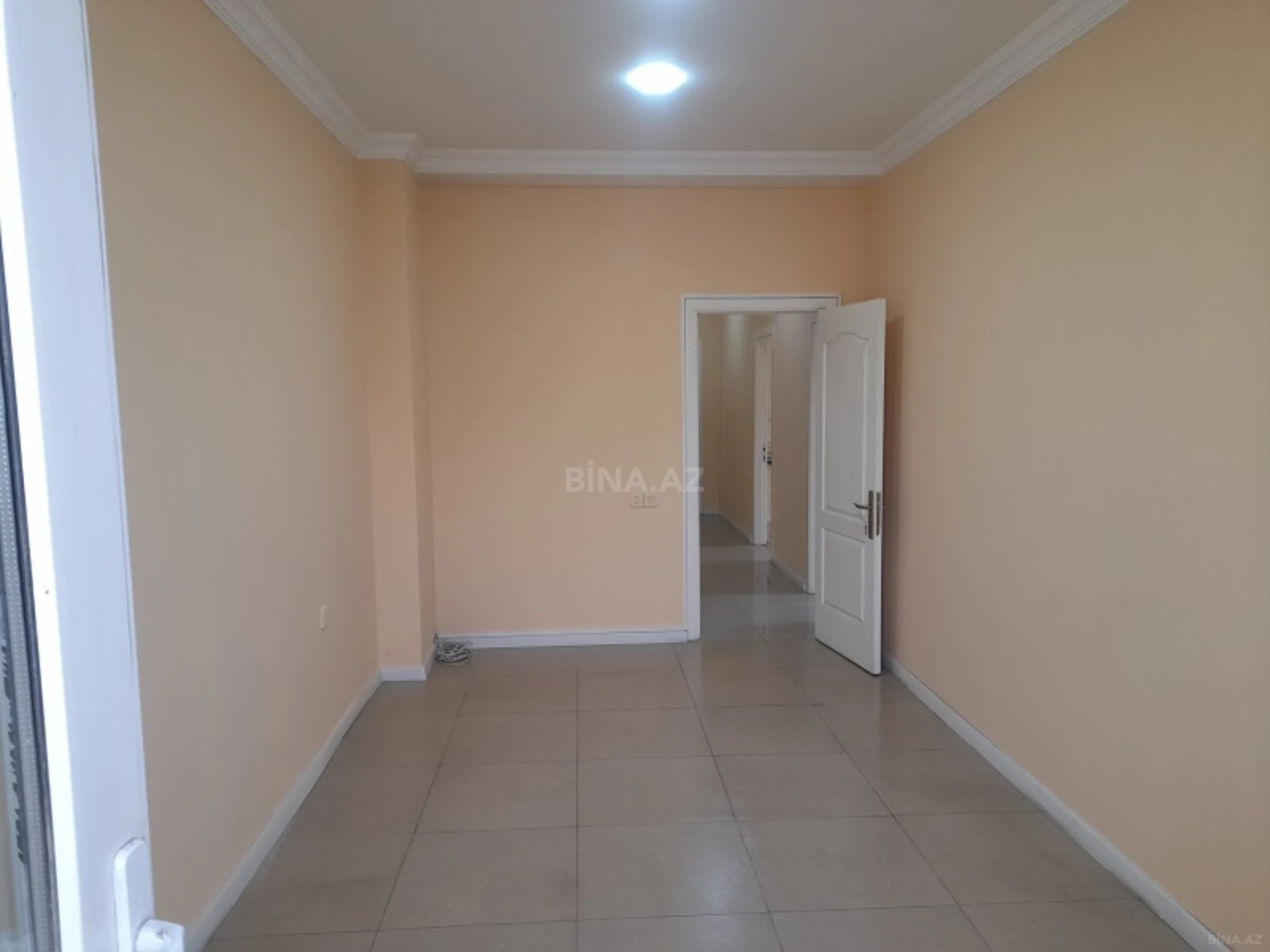 Kirayə verilir 5 otaqlı ofis 180 m²