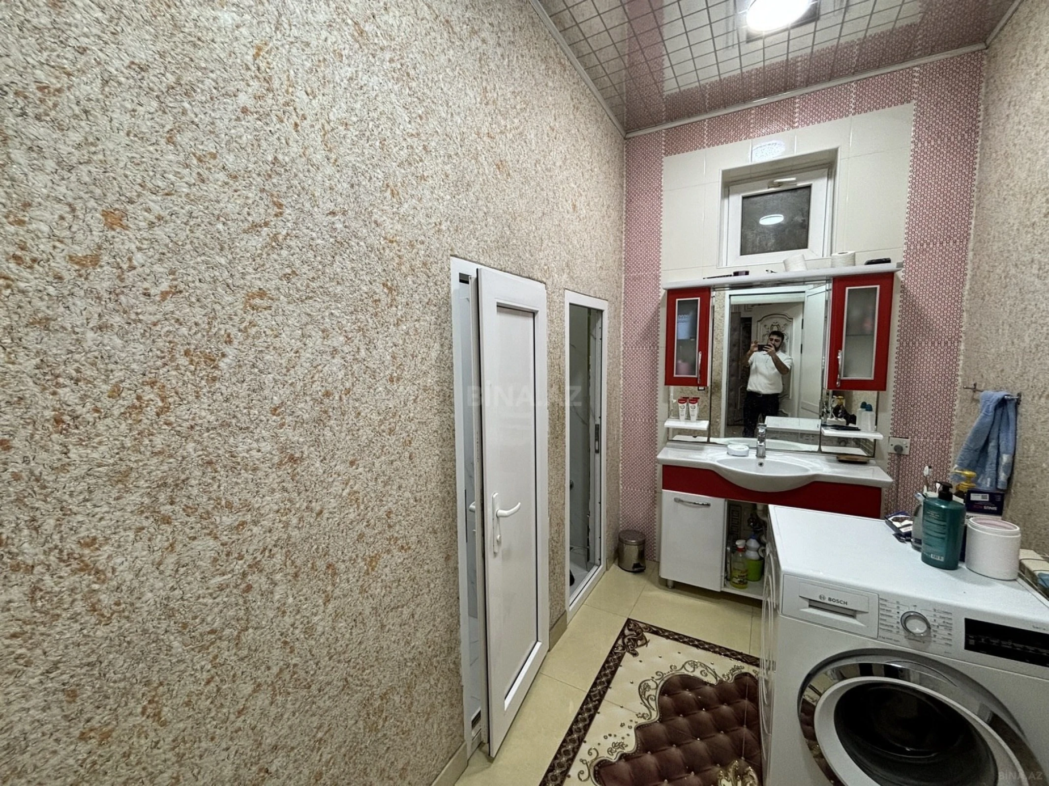 Satılır 10 otaqlı həyət evi 400 m²