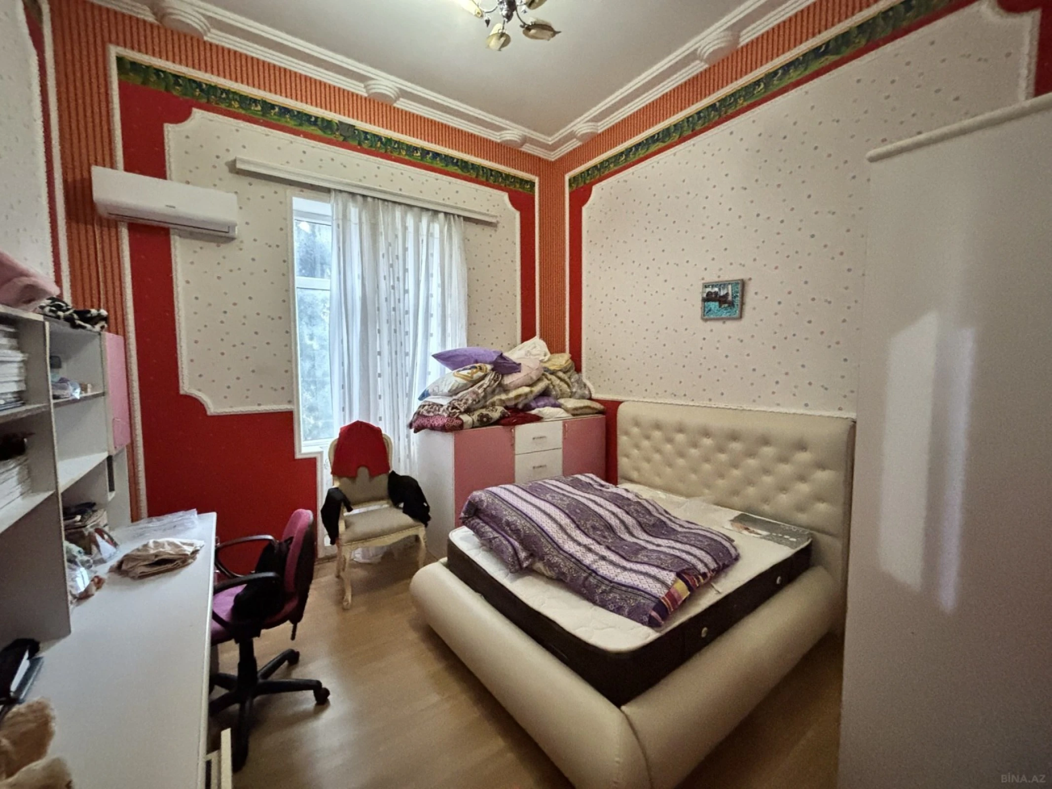 Satılır 10 otaqlı həyət evi 400 m²