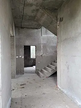 Satılır 6 otaqlı həyət evi 220 m²