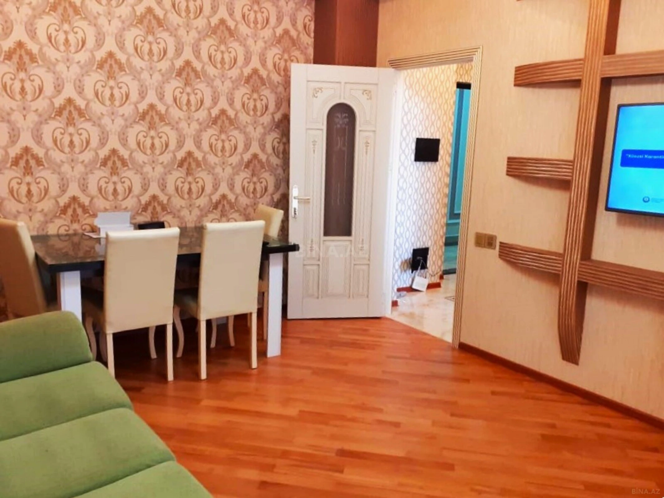 Kirayə verilir 2 otaqlı mənzil 75 m²