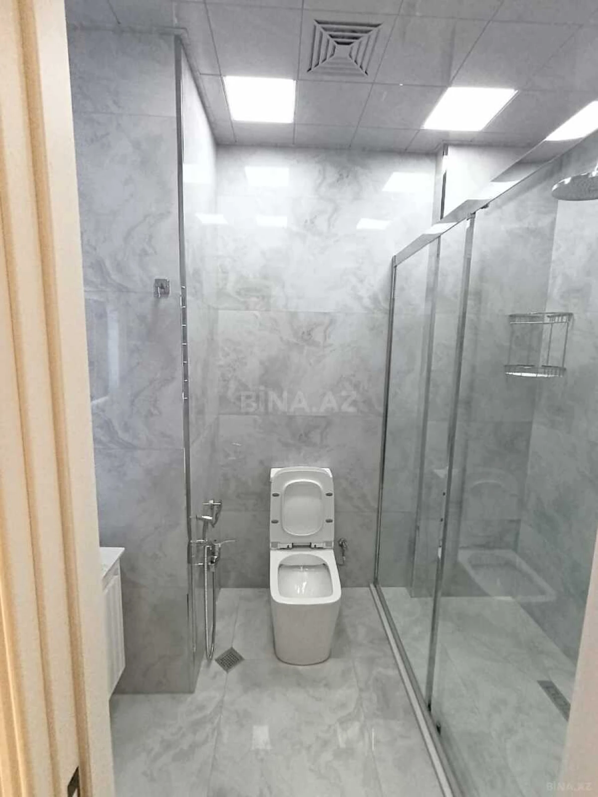 Kirayə verilir 1 otaqlı mənzil 46 m²