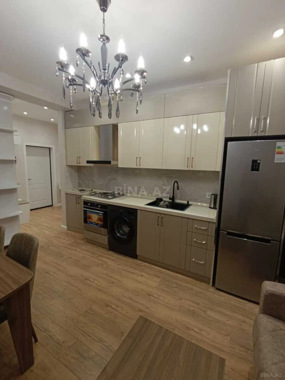 Kirayə verilir 1 otaqlı mənzil 46 m²