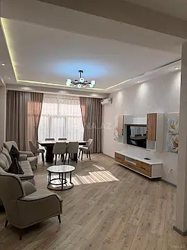 Kirayə verilir 2 otaqlı mənzil 92 m² — Bakı, İnşaatçılar 2 otaq 92.00 m²