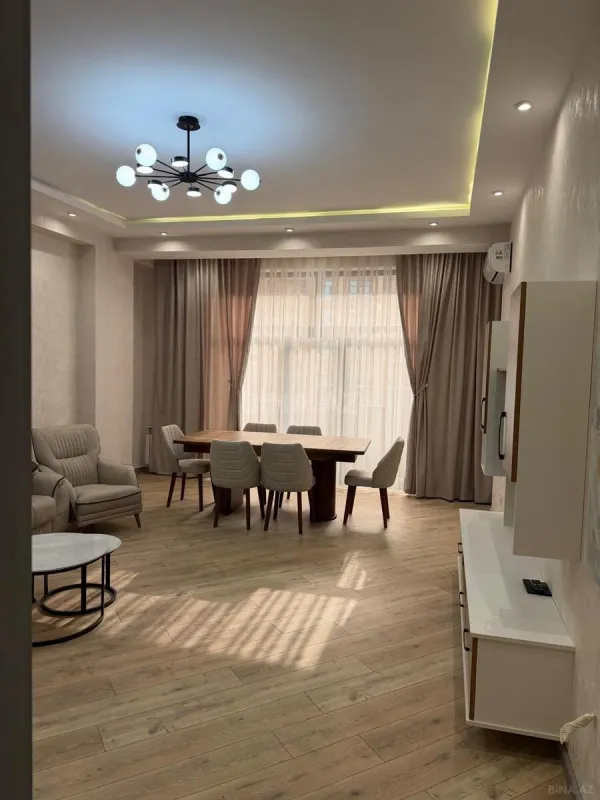 Kirayə verilir 2 otaqlı mənzil 92 m²