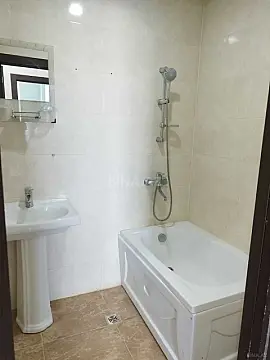 Satılır 3 otaqlı mənzil 75 m²