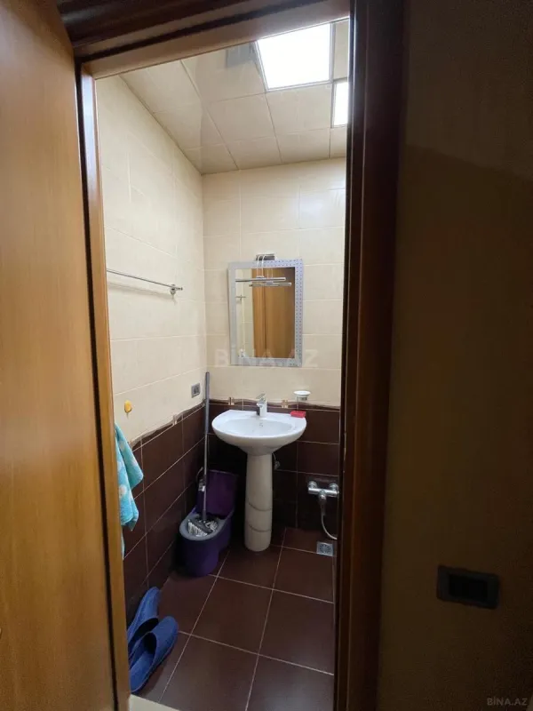 Kirayə verilir 3 otaqlı mənzil 140 m²