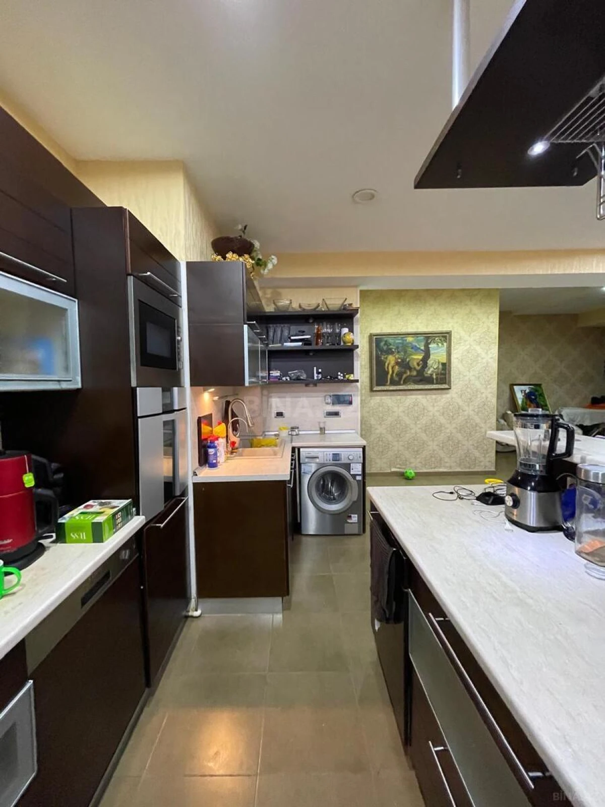Kirayə verilir 3 otaqlı mənzil 140 m²