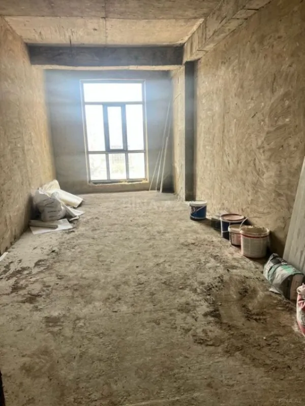 Satılır 2 otaqlı mənzil 79 m²