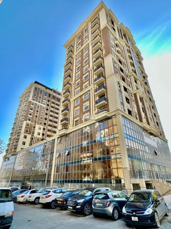 Satılır 2 otaqlı mənzil 79 m²