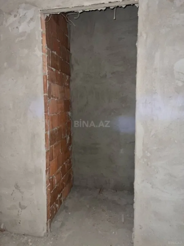 Satılır 2 otaqlı mənzil 79 m²