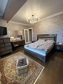 Satılır 3 otaqlı mənzil 152 m²