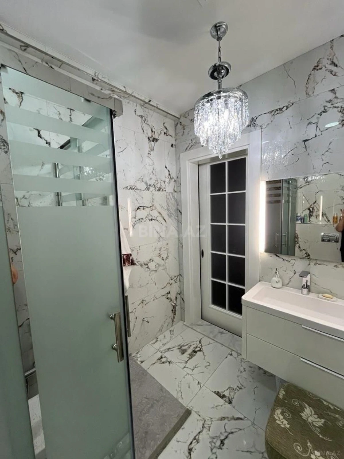 Satılır 3 otaqlı mənzil 152 m²