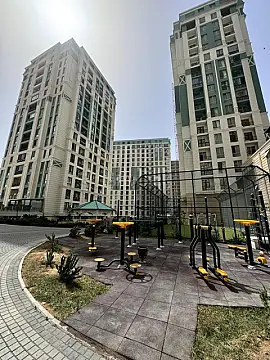 Satılır 3 otaqlı mənzil 140 m²