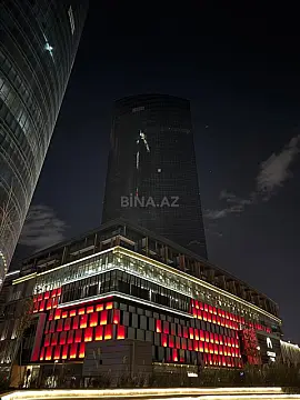 Satılır 3 otaqlı mənzil 172 m²