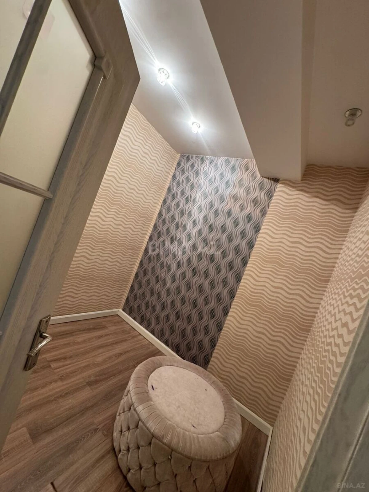 Kirayə verilir 3 otaqlı mənzil 105 m²