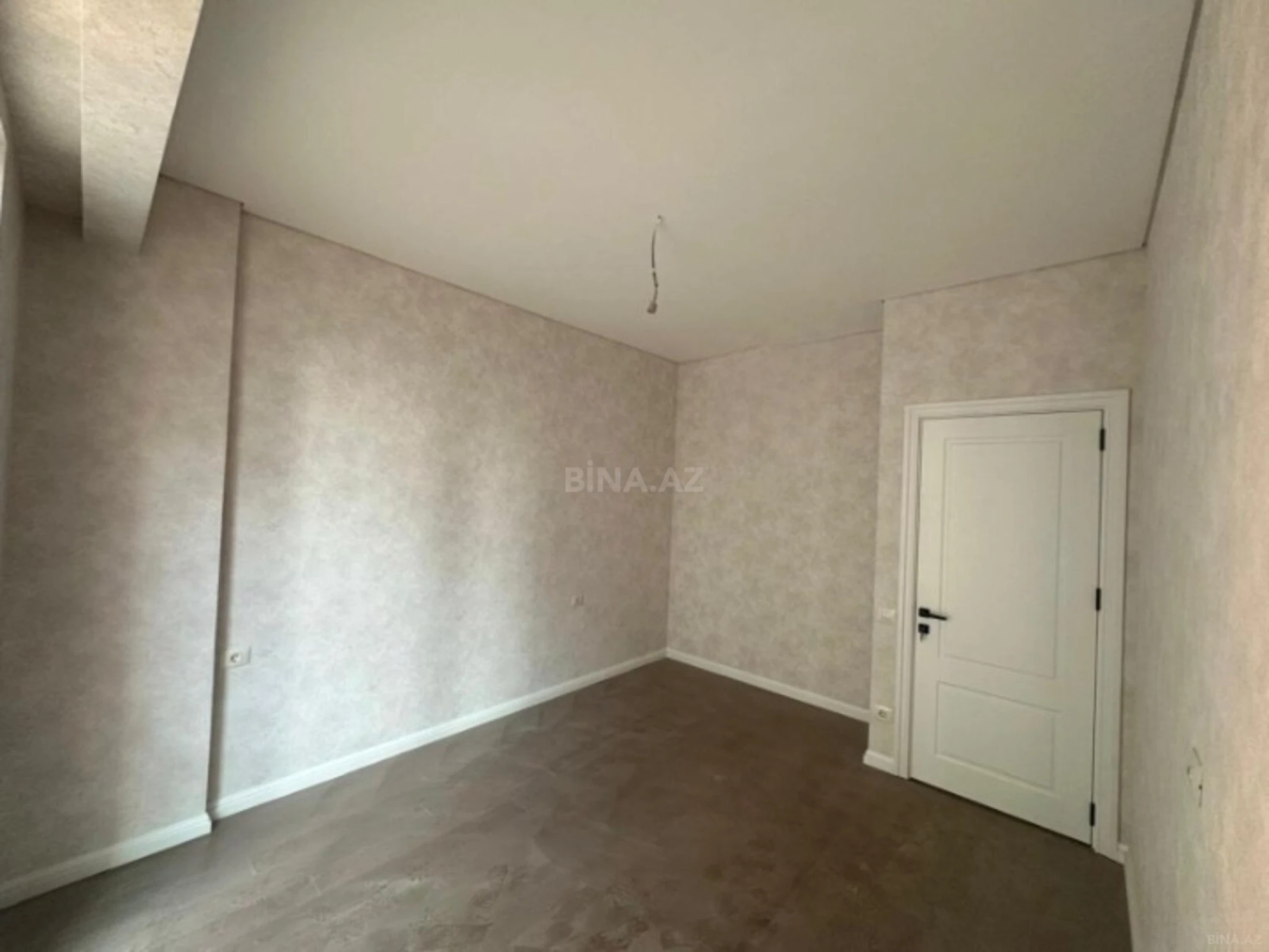 Satılır 2 otaqlı mənzil 58 m²