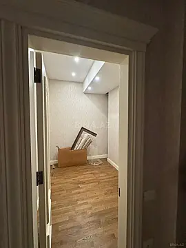 Kirayə verilir 5 otaqlı mənzil 230 m²