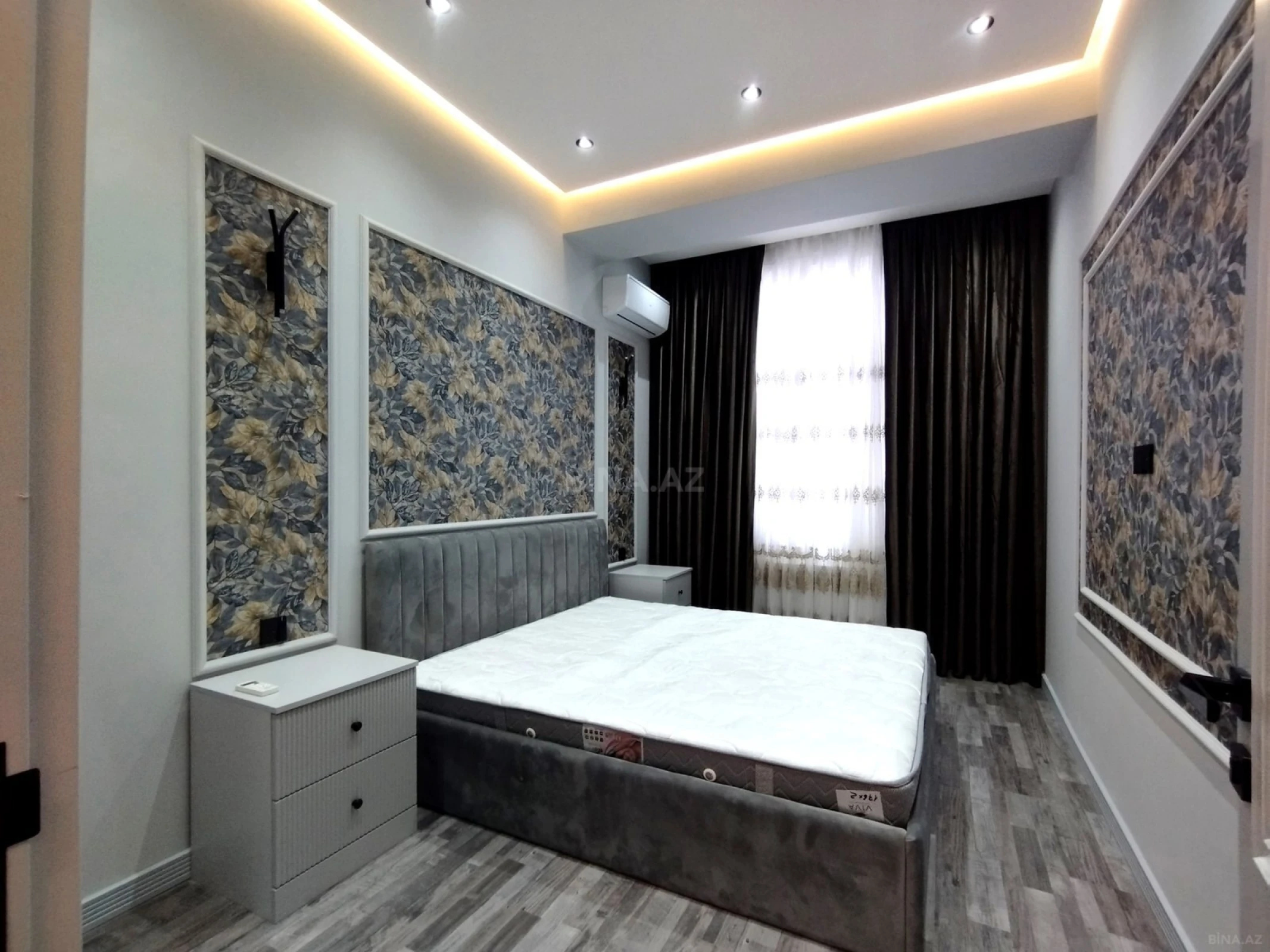 Satılır 4 otaqlı mənzil 133 m²