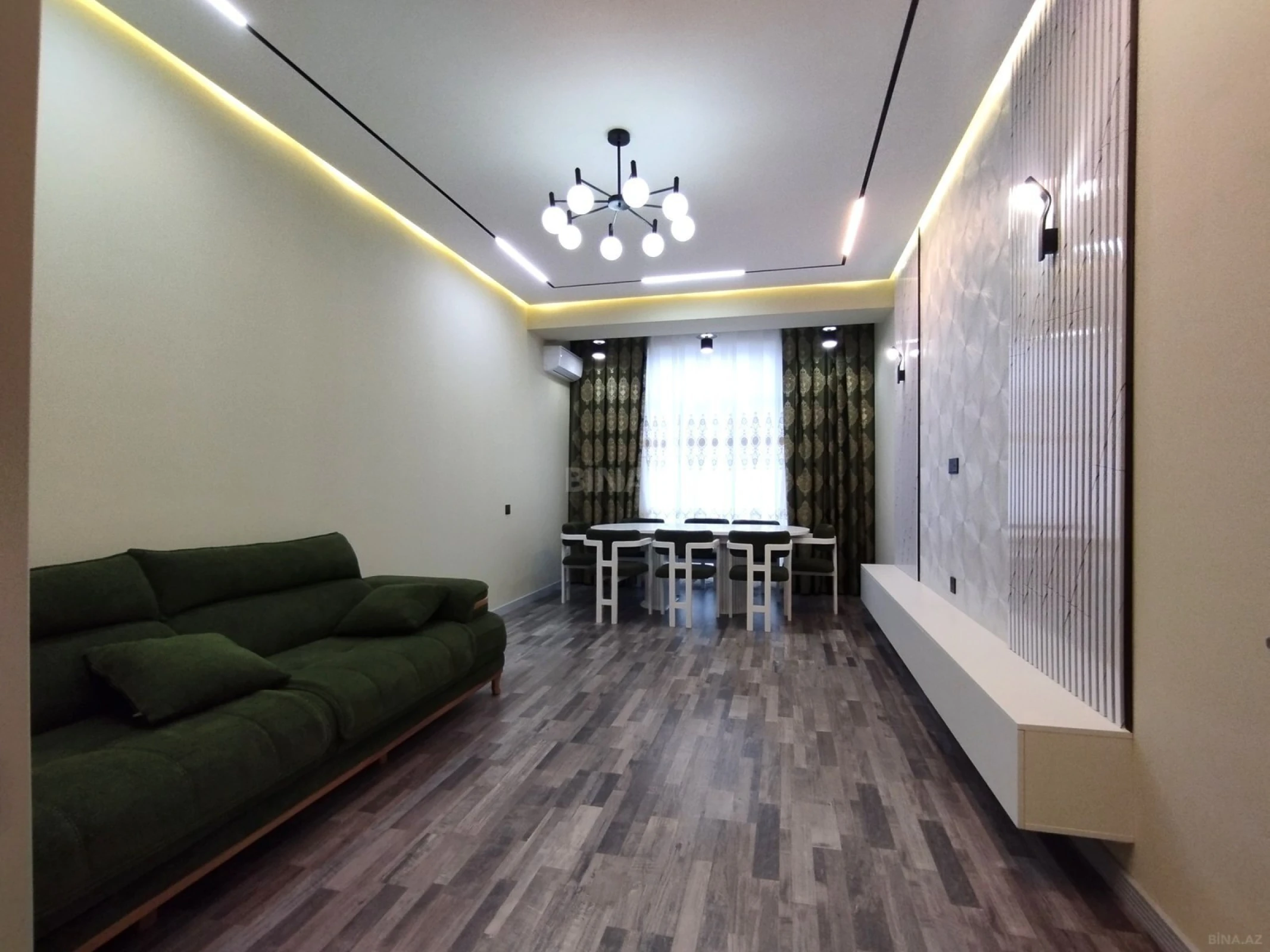 Satılır 4 otaqlı mənzil 133 m²