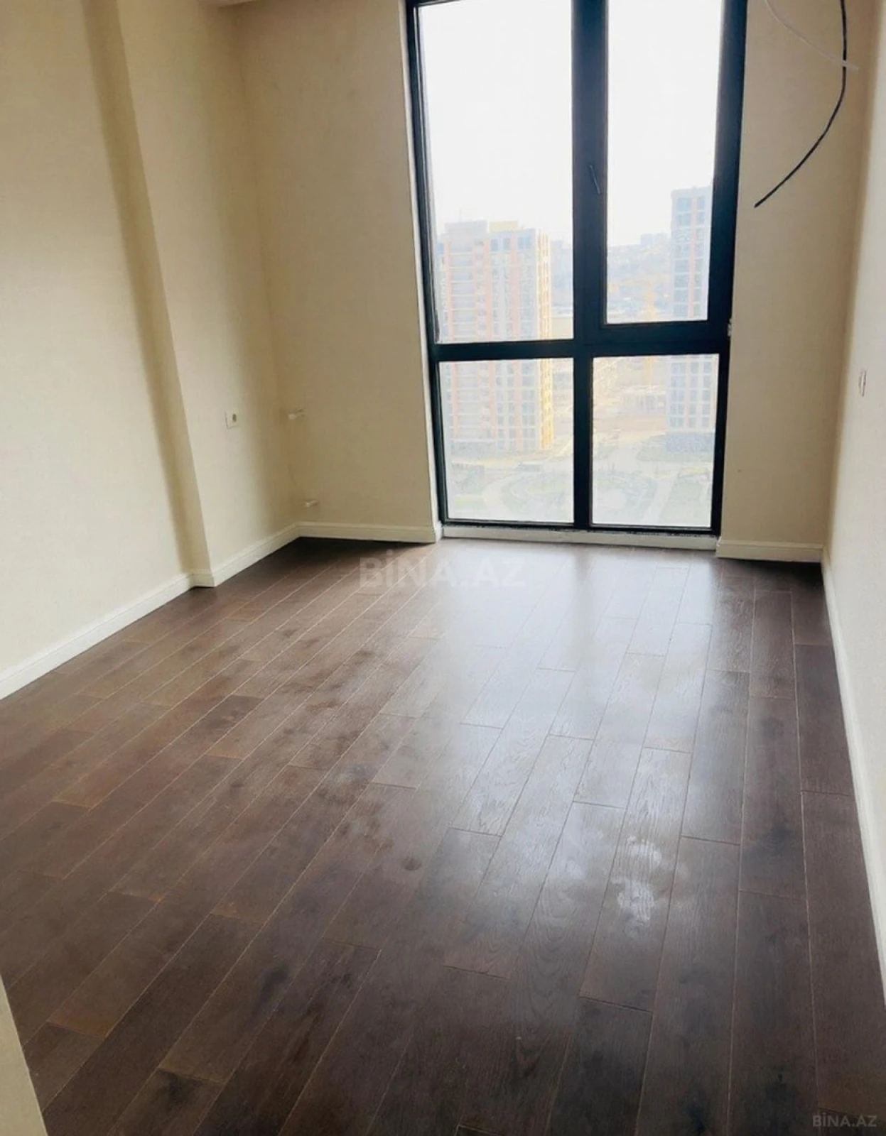 Satılır 2 otaqlı mənzil 52 m²