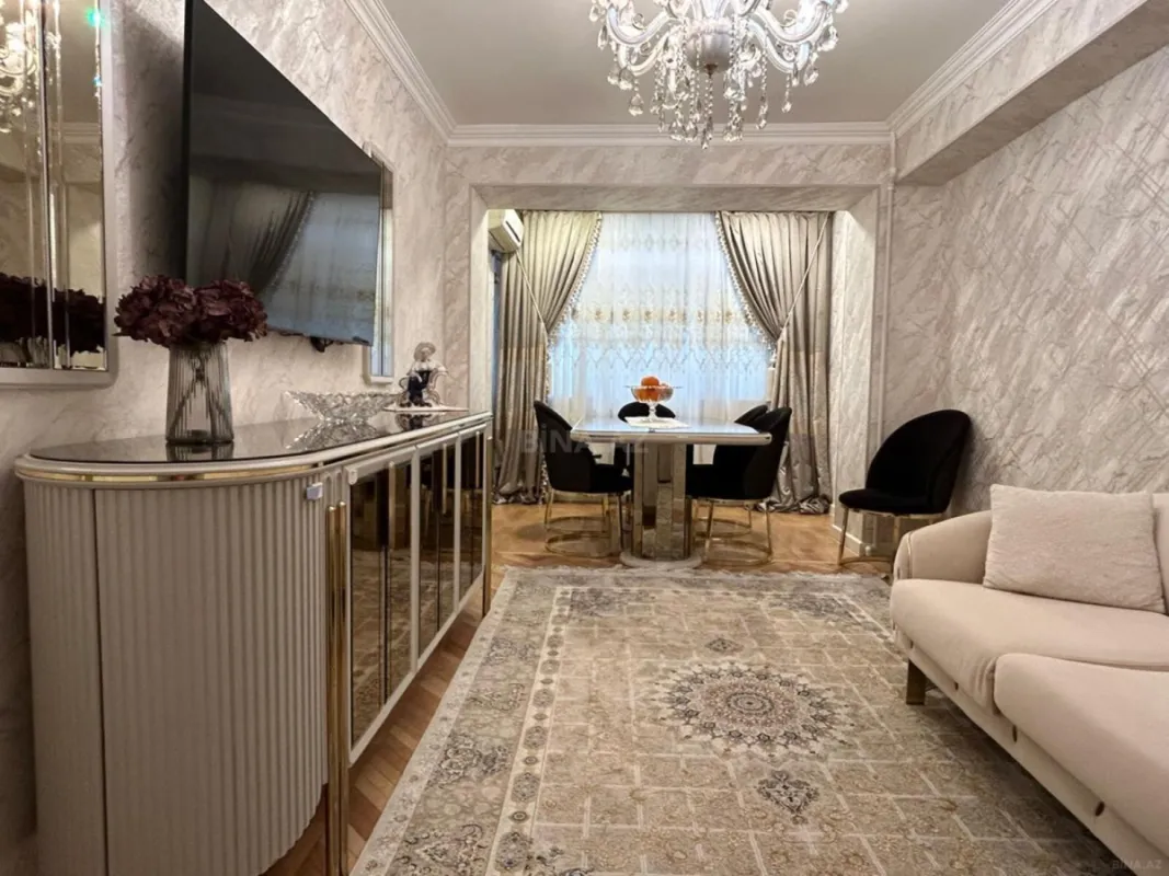 Satılır 2 otaqlı mənzil 70 m²