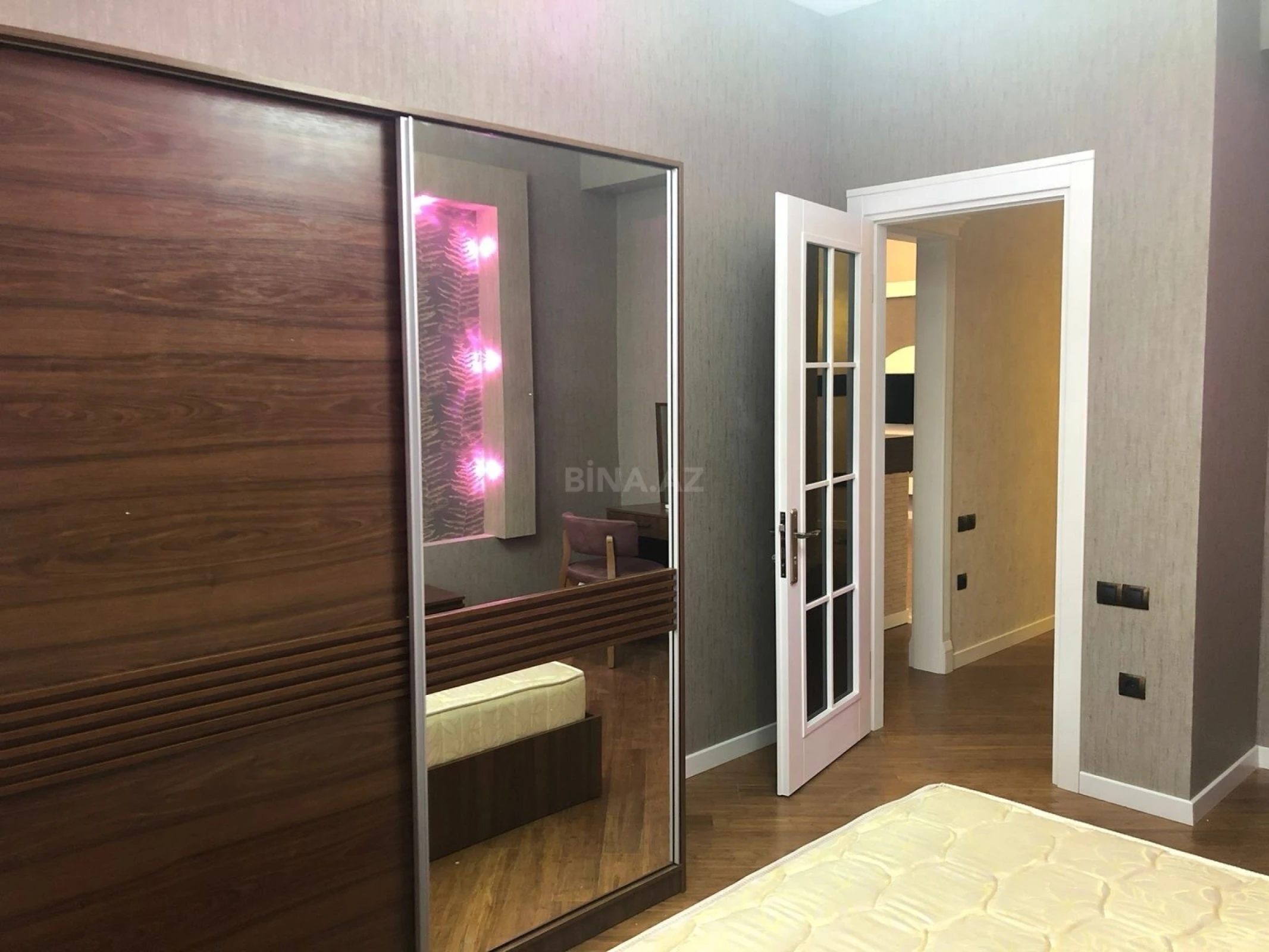 Kirayə verilir 3 otaqlı mənzil 90 m²