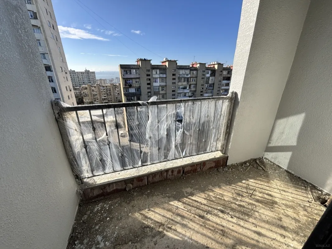 Satılır 1 otaqlı mənzil 61.5 m²