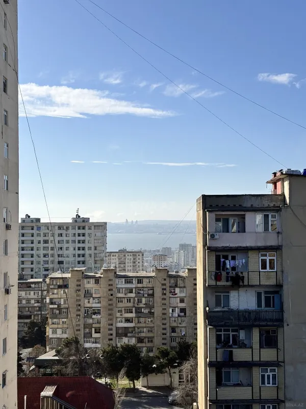 Satılır 1 otaqlı mənzil 61.5 m²