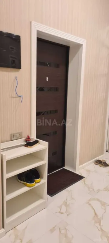 Kirayə verilir 2 otaqlı mənzil 80 m²