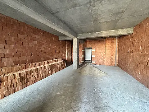 Satılır 1 otaqlı mənzil 65 m²