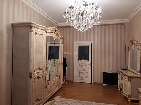 Kirayə verilir 3 otaqlı mənzil 120 m²