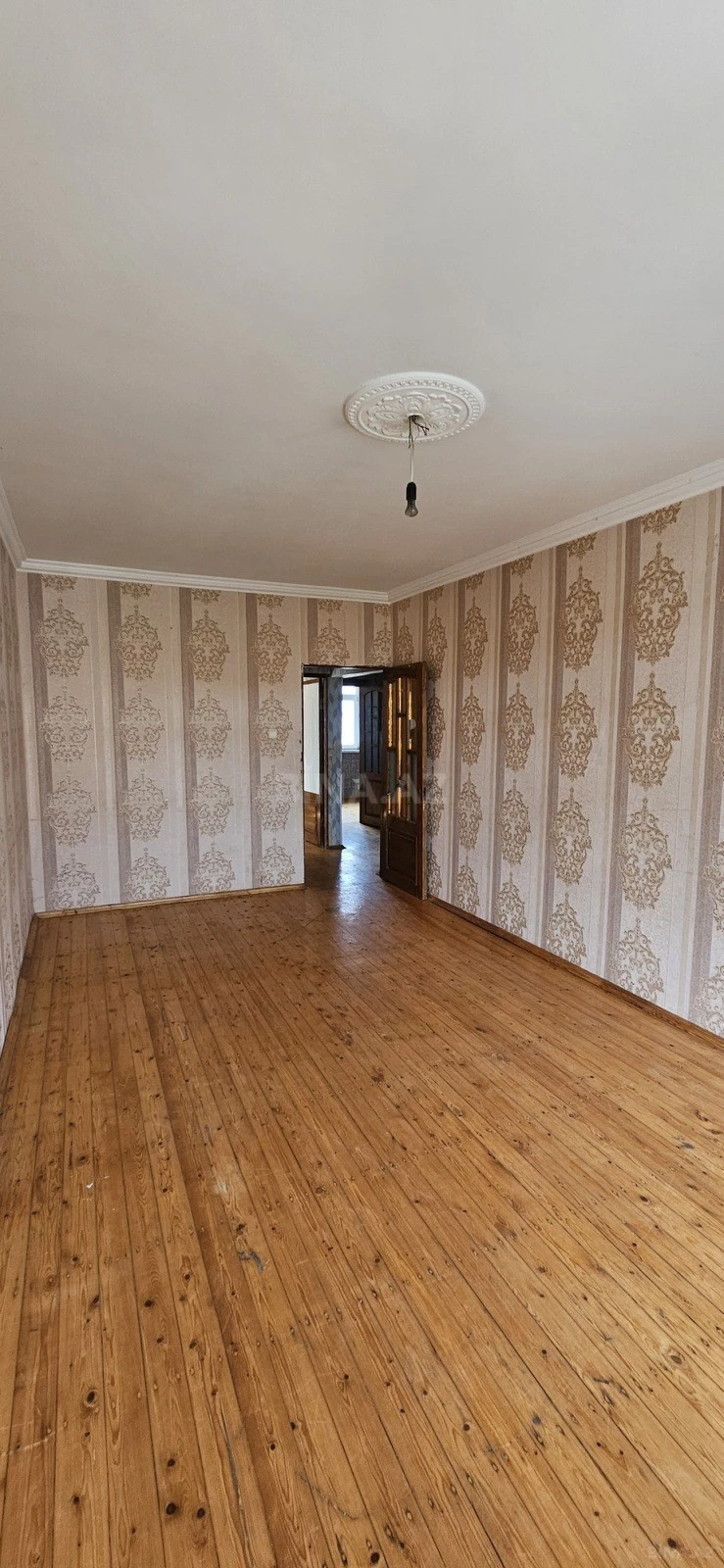 Satılır 2 otaqlı mənzil 58 m²